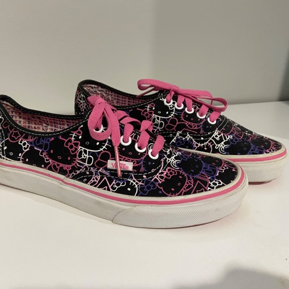Vans Hello Kitty Sneakers Size 8.5 - Picture 3 of 10
